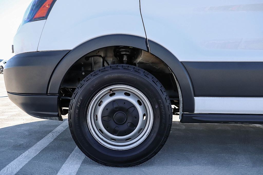 Thumbnail: 2018 Ford Transit Series - 21