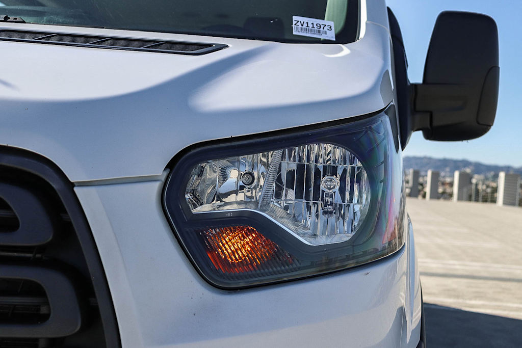 Thumbnail: 2018 Ford Transit Series - 19