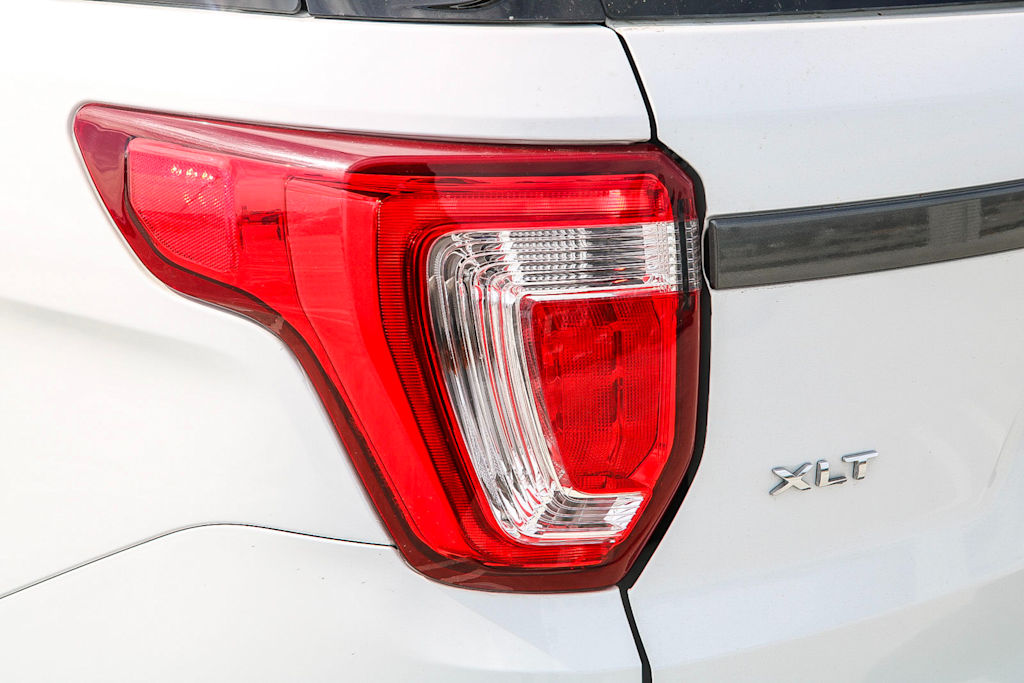 2019 Ford Explorer XLT 15