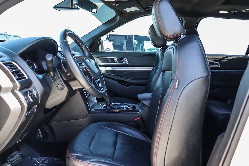 Thumbnail: 2019 Ford Explorer - 10