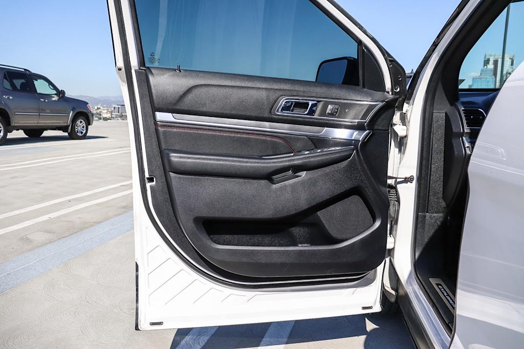 Thumbnail: 2019 Ford Explorer - 27