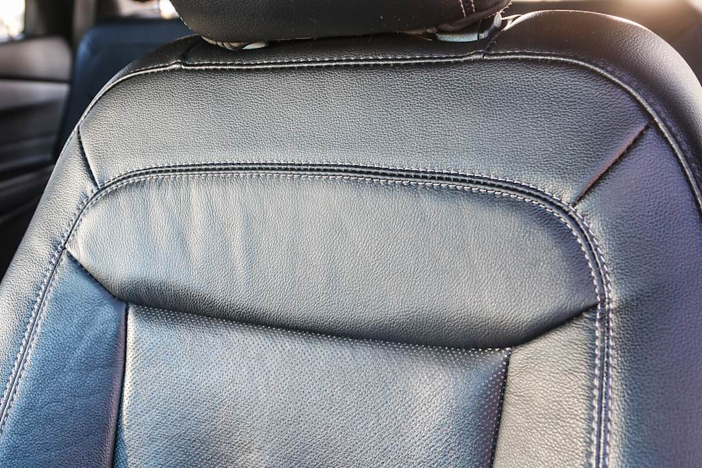 Thumbnail: 2020 Ford Explorer - 28