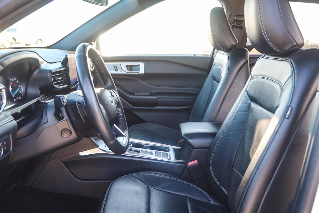 Thumbnail: 2020 Ford Explorer - 10