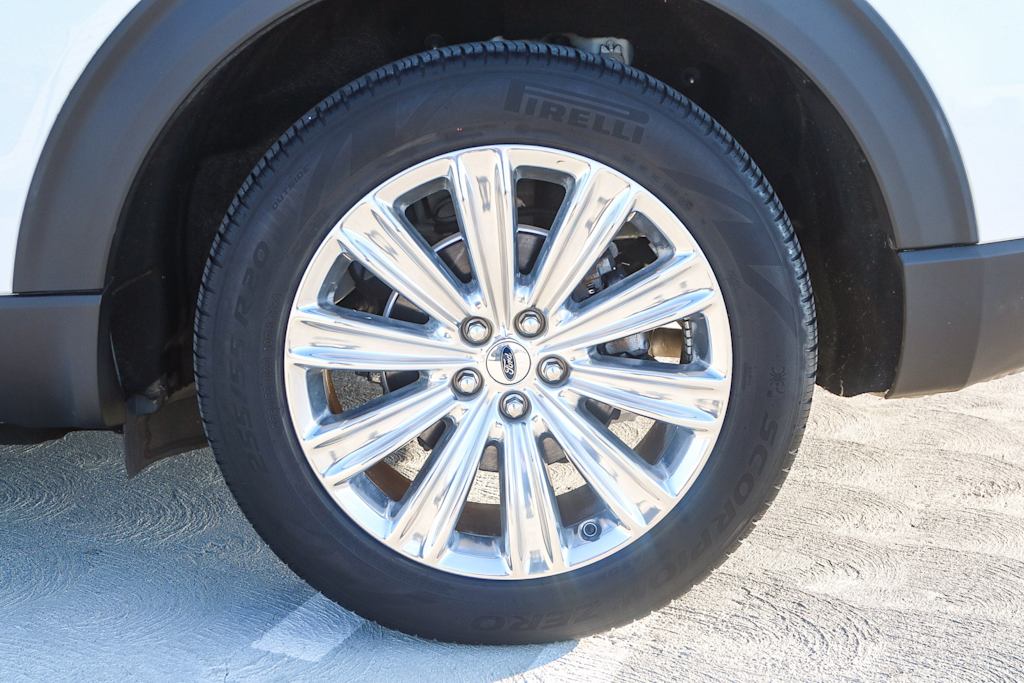 Thumbnail: 2020 Ford Explorer - 6