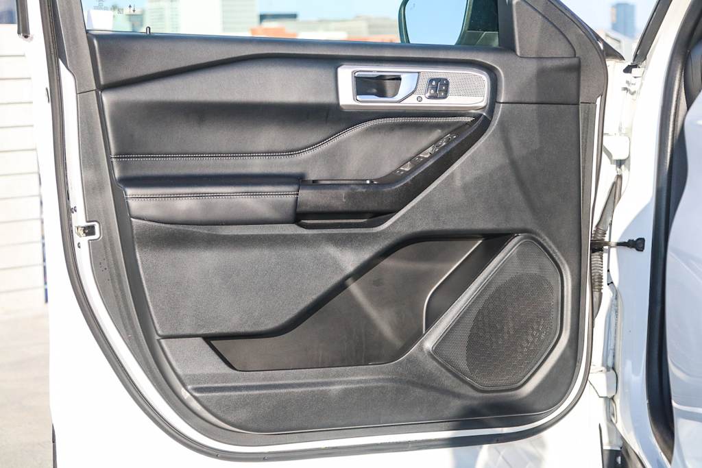 Thumbnail: 2020 Ford Explorer - 26