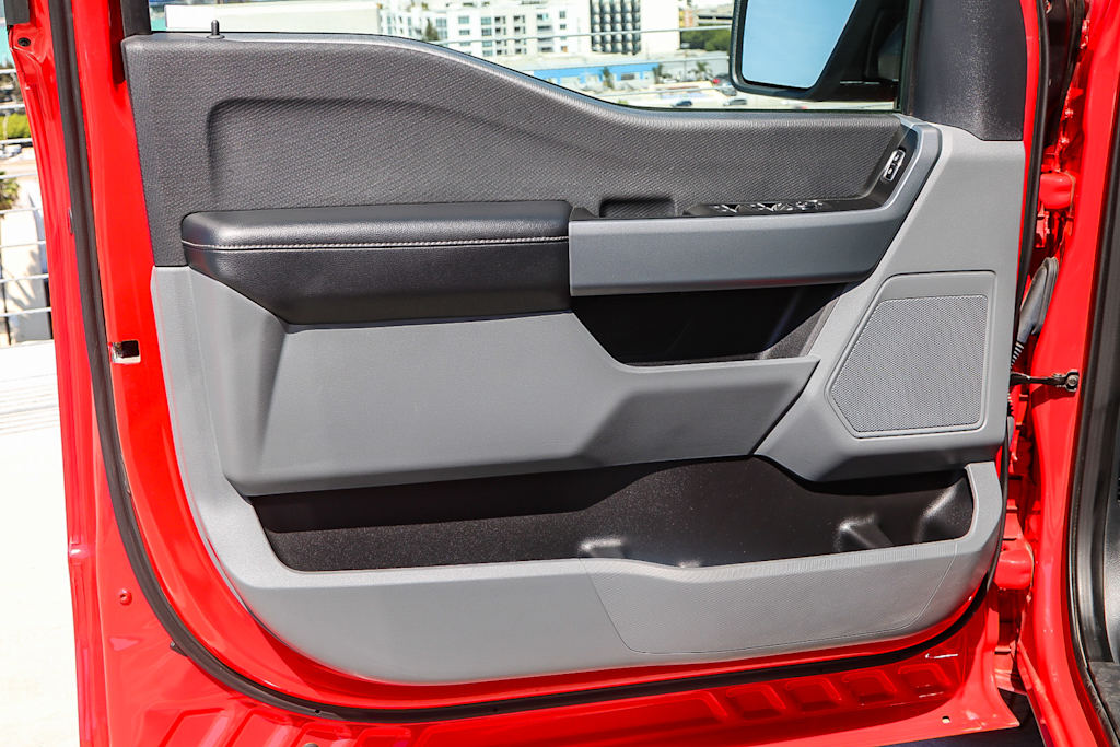 2023 Ford F-150 XLT 24