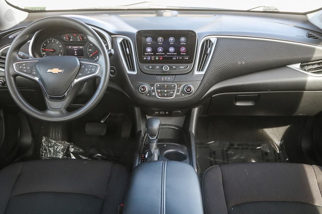 Thumbnail: 2023 Chevrolet Malibu - 3