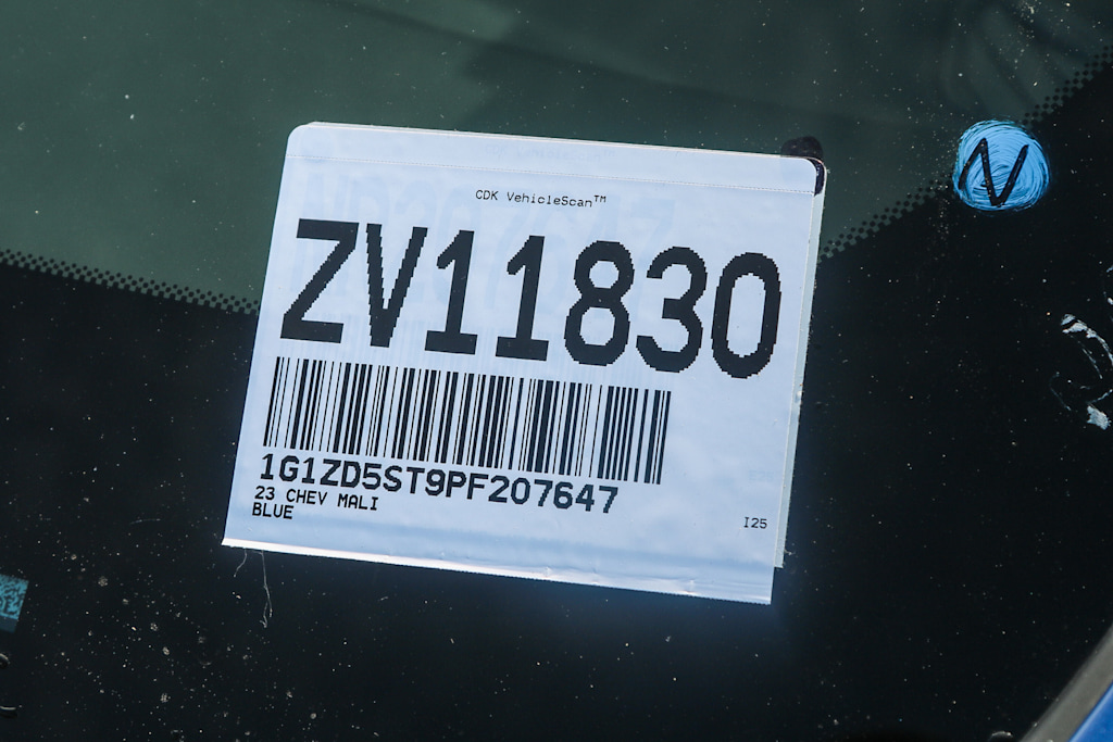 Thumbnail: 2023 Chevrolet Malibu - 18