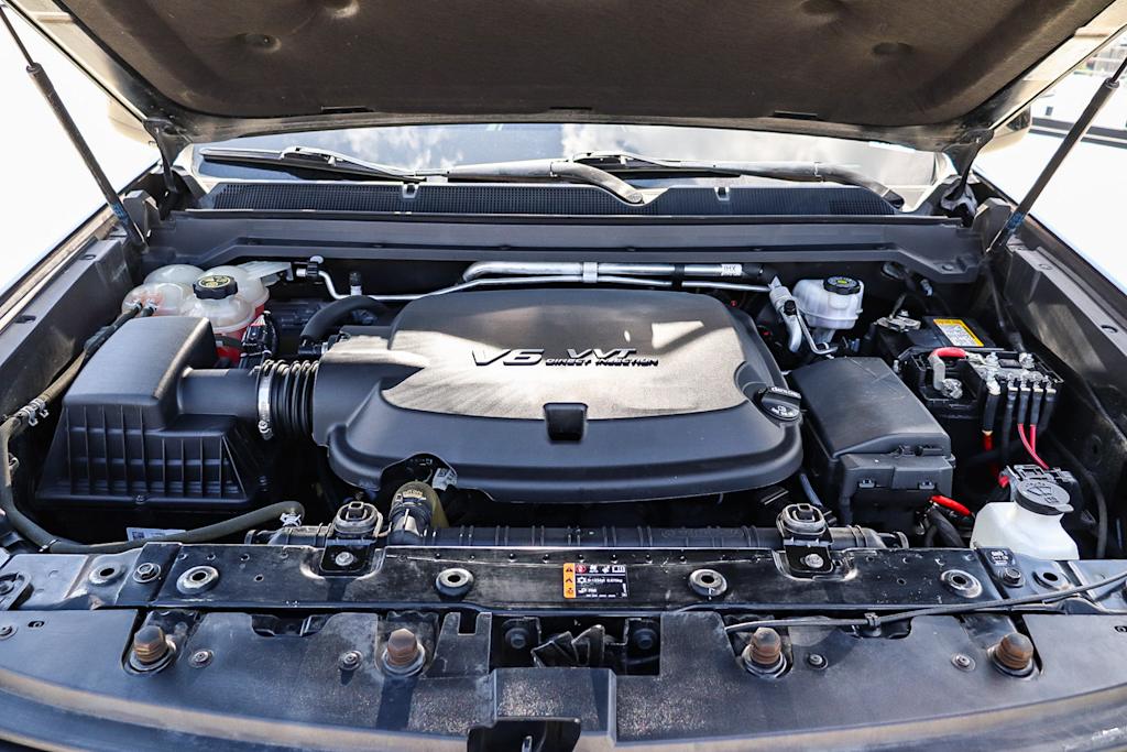 Thumbnail: 2021 Chevrolet Colorado - 8