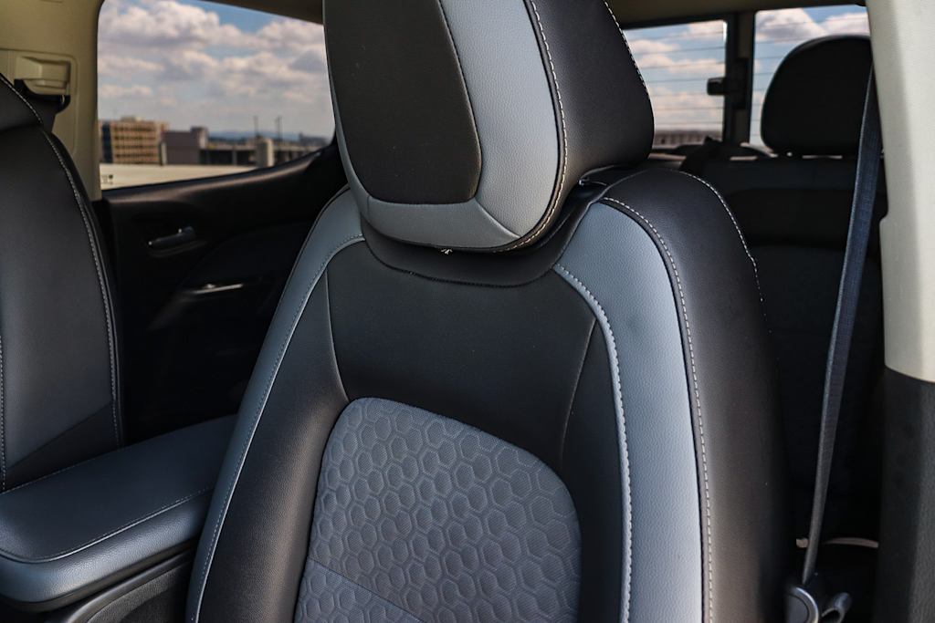 Thumbnail: 2021 Chevrolet Colorado - 29