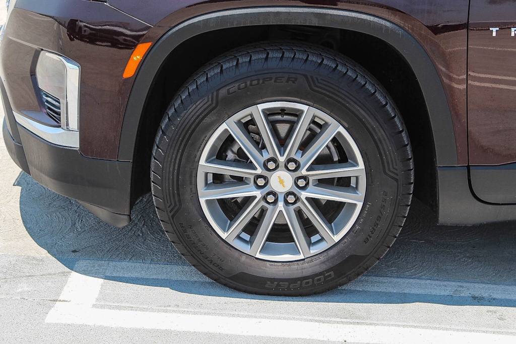 2022 Chevrolet Traverse LT 18