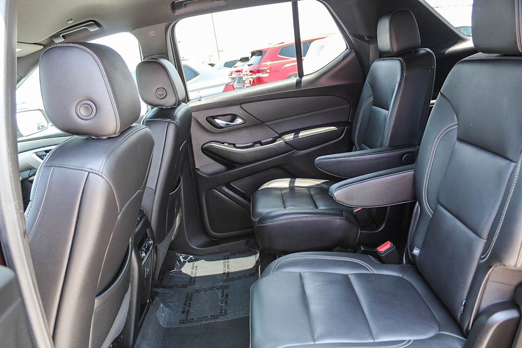 2022 Chevrolet Traverse LT 11
