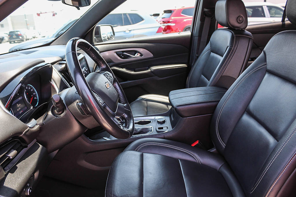2022 Chevrolet Traverse LT 10