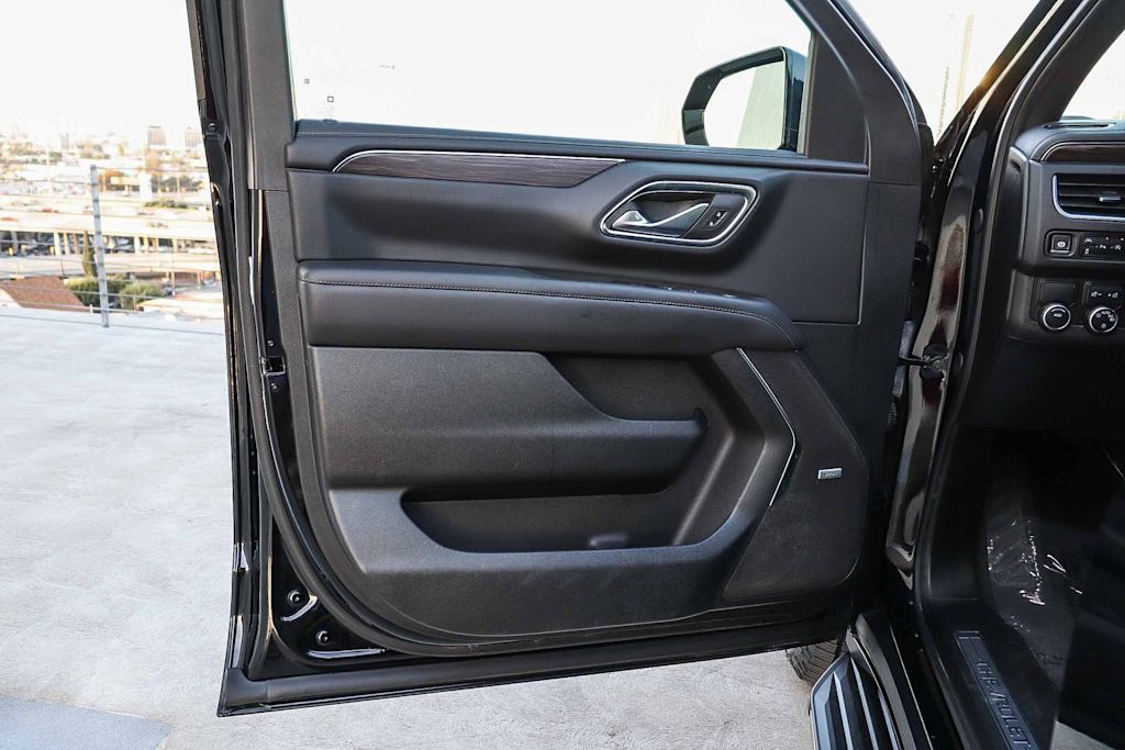 Thumbnail: 2024 Chevrolet Tahoe - 25