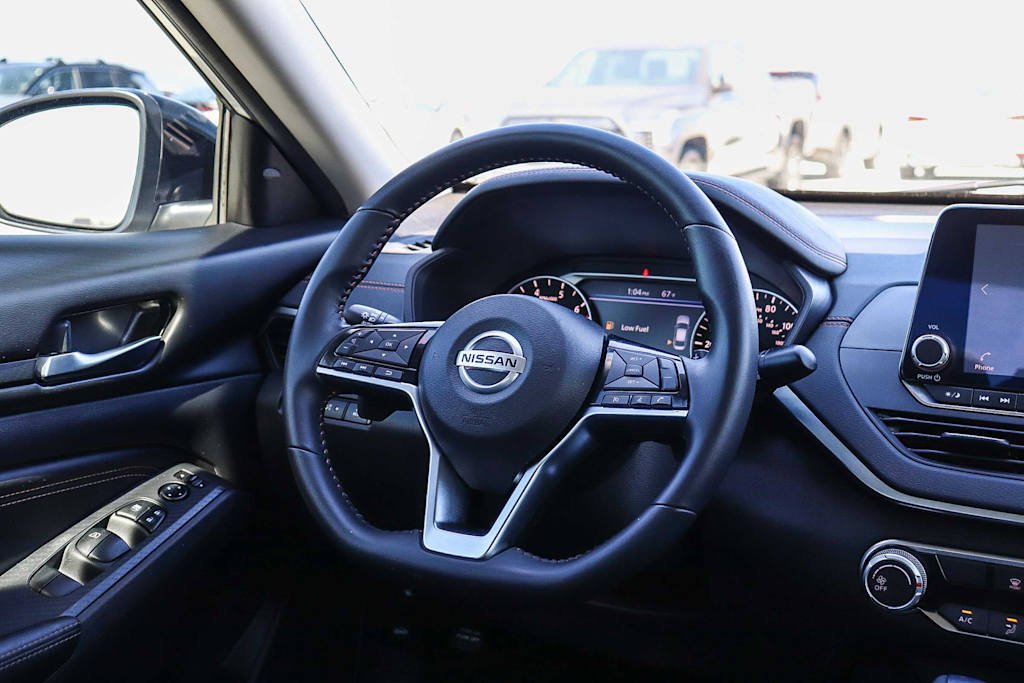 Thumbnail: 2020 Nissan Altima - 9