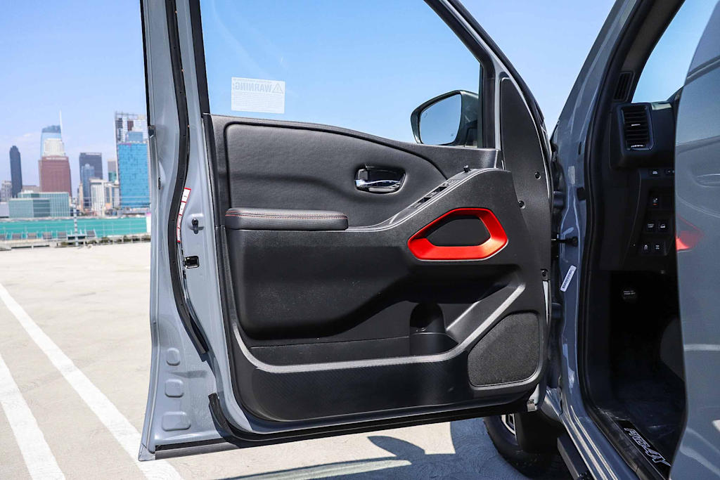 Thumbnail: 2023 Nissan Frontier - 25