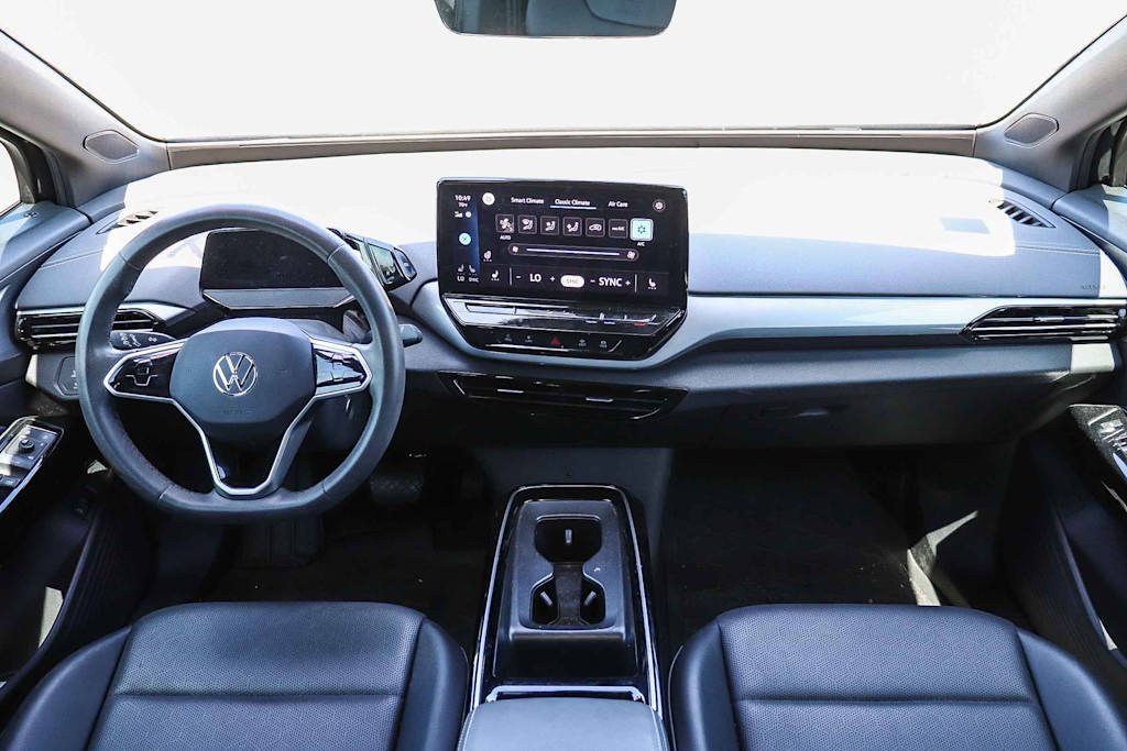 Thumbnail: 2023 Volkswagen ID.4 - 2