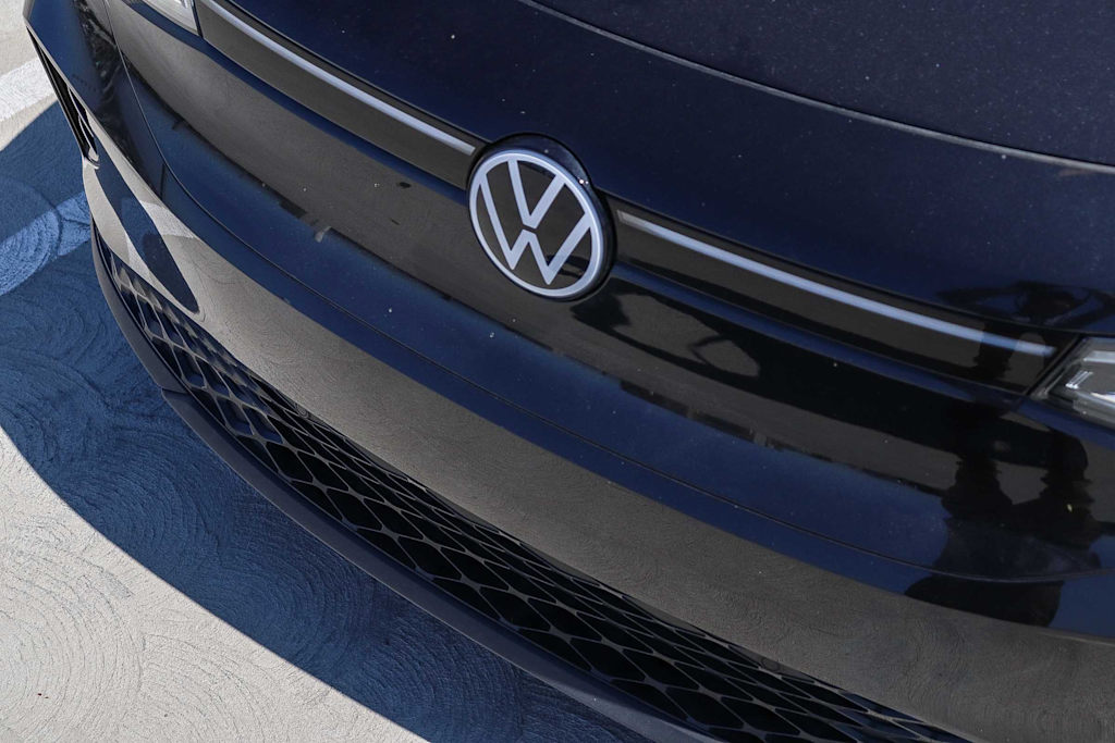 Thumbnail: 2023 Volkswagen ID.4 - 6