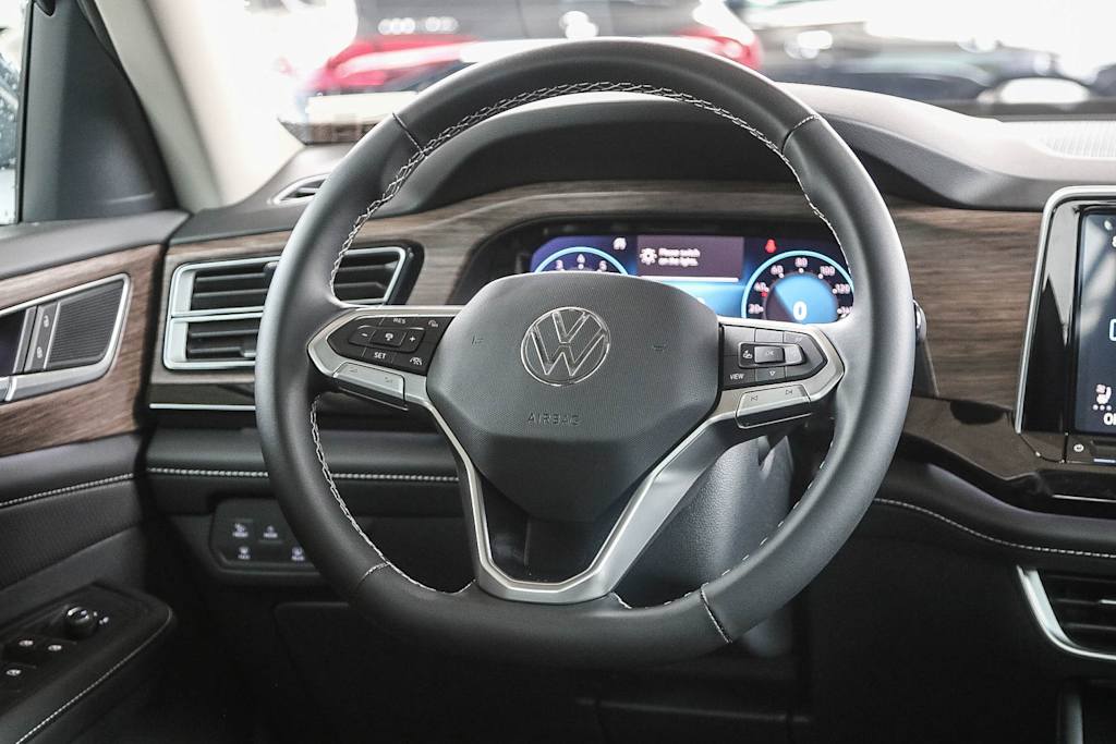Thumbnail: 2025 Volkswagen Atlas - 9