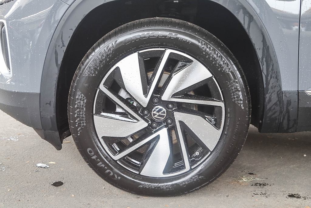 Thumbnail: 2025 Volkswagen Atlas - 21