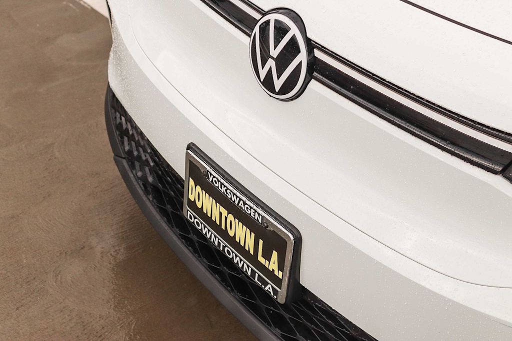 Thumbnail: 2023 Volkswagen ID.4 - 6