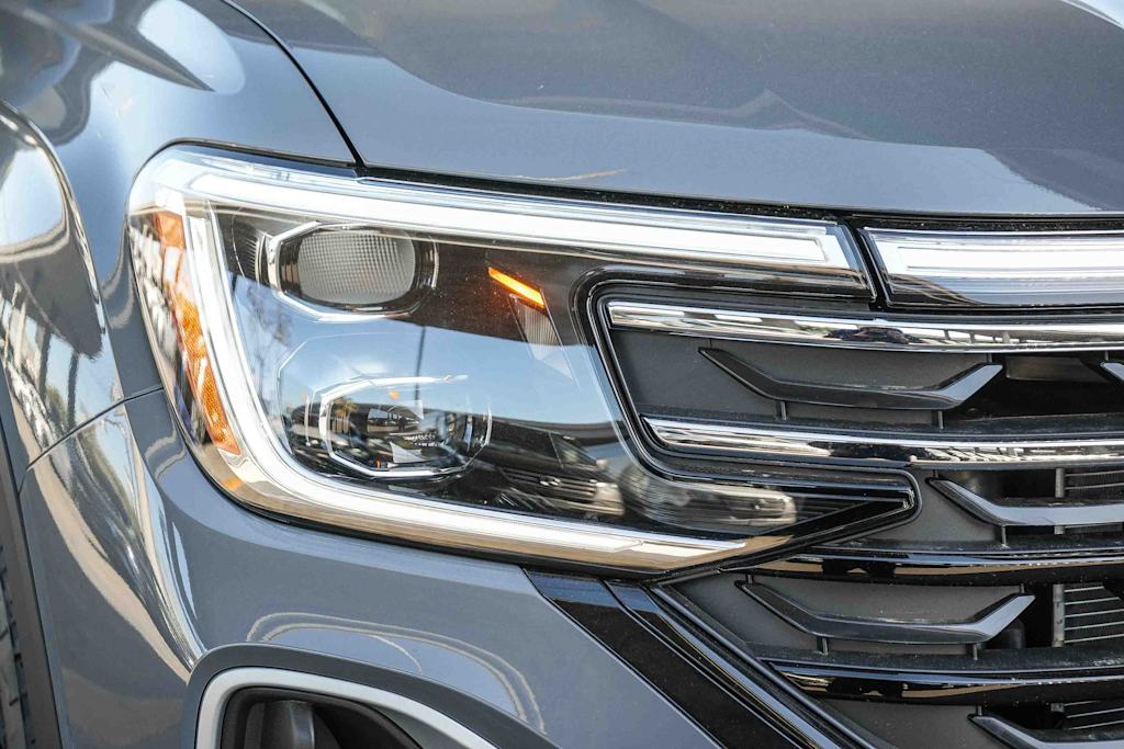 Thumbnail: 2026 Volkswagen Atlas - 16