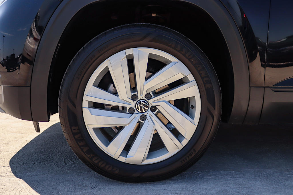 Thumbnail: 2022 Volkswagen Atlas - 21