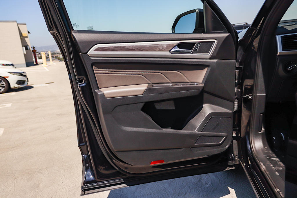 Thumbnail: 2022 Volkswagen Atlas - 24
