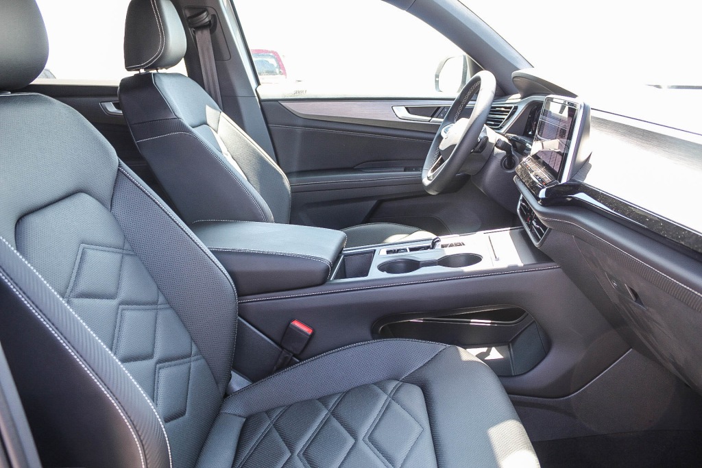 Thumbnail: 2024 Volkswagen Atlas - 11