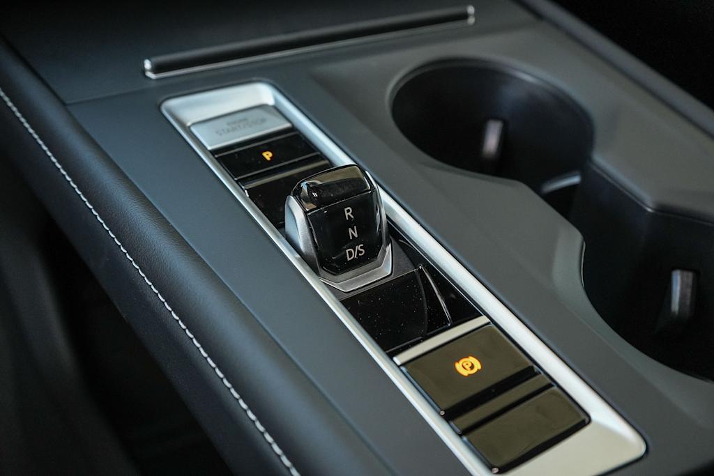 Thumbnail: 2026 Volkswagen Atlas - 14