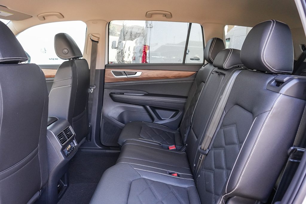 Thumbnail: 2026 Volkswagen Atlas - 11
