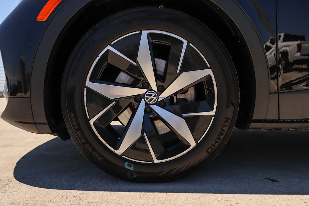Thumbnail: 2023 Volkswagen ID.4 - 18