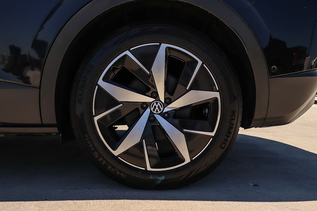 Thumbnail: 2023 Volkswagen ID.4 - 7