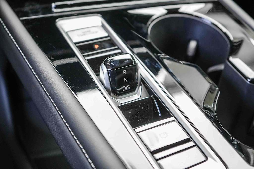 Thumbnail: 2026 Volkswagen Atlas - 13
