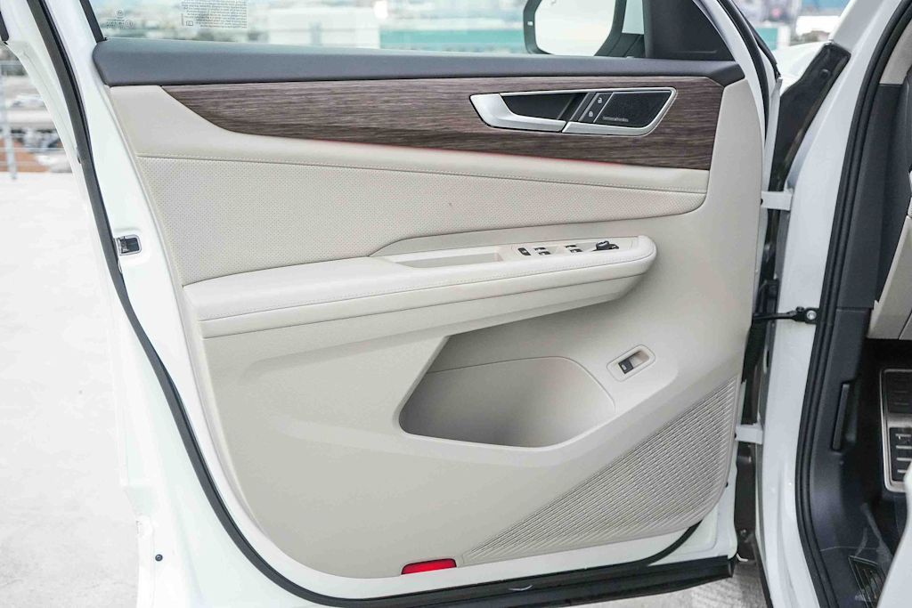 Thumbnail: 2025 Volkswagen Atlas - 25
