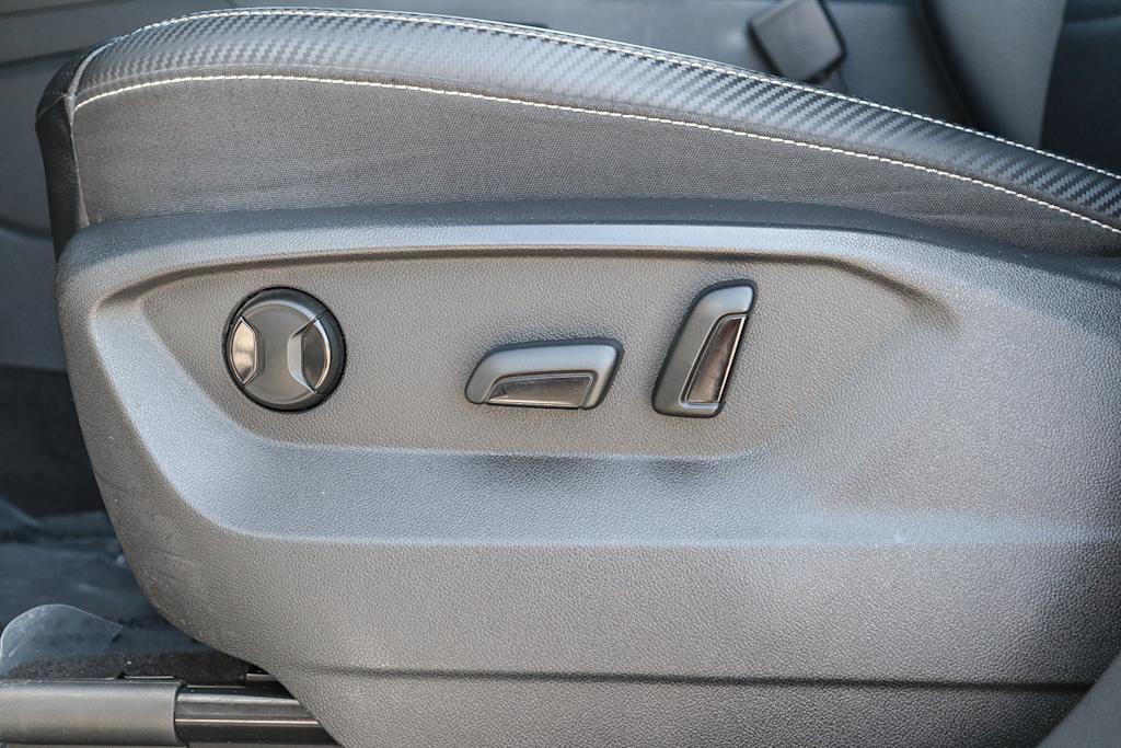 Thumbnail: 2022 Volkswagen Atlas - 24