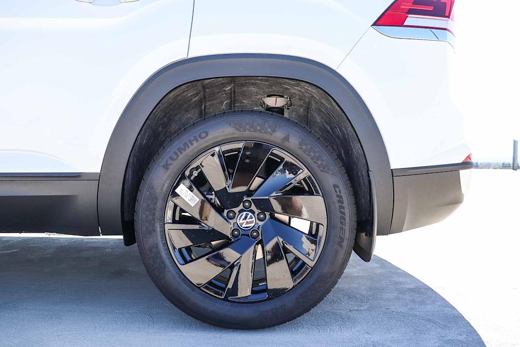 Thumbnail: 2026 Volkswagen Atlas - 6