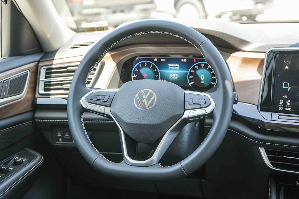 Thumbnail: 2026 Volkswagen Atlas - 12