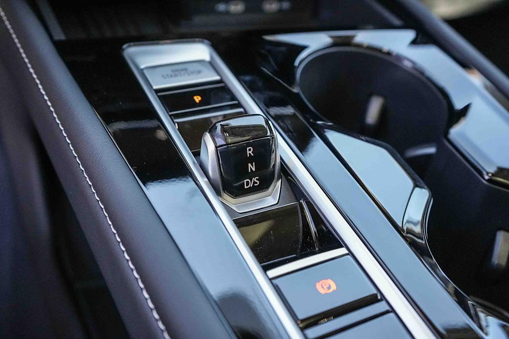 Thumbnail: 2026 Volkswagen Atlas - 14