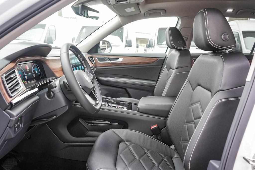Thumbnail: 2026 Volkswagen Atlas - 10