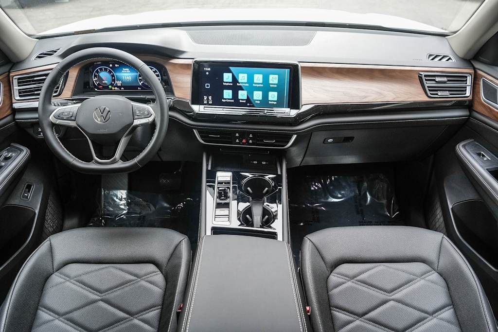 Thumbnail: 2026 Volkswagen Atlas - 2