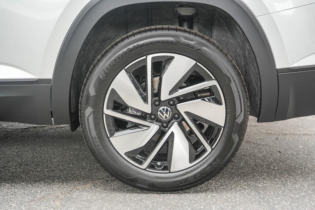Thumbnail: 2026 Volkswagen Atlas - 6