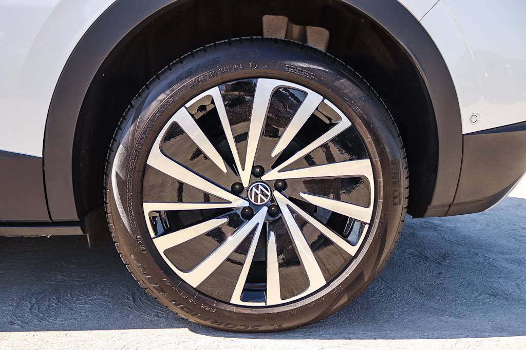 Thumbnail: 2023 Volkswagen ID.4 - 7