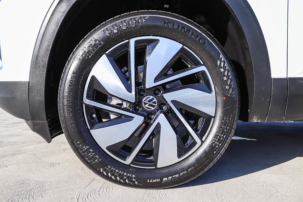 Thumbnail: 2024 Volkswagen Atlas - 21