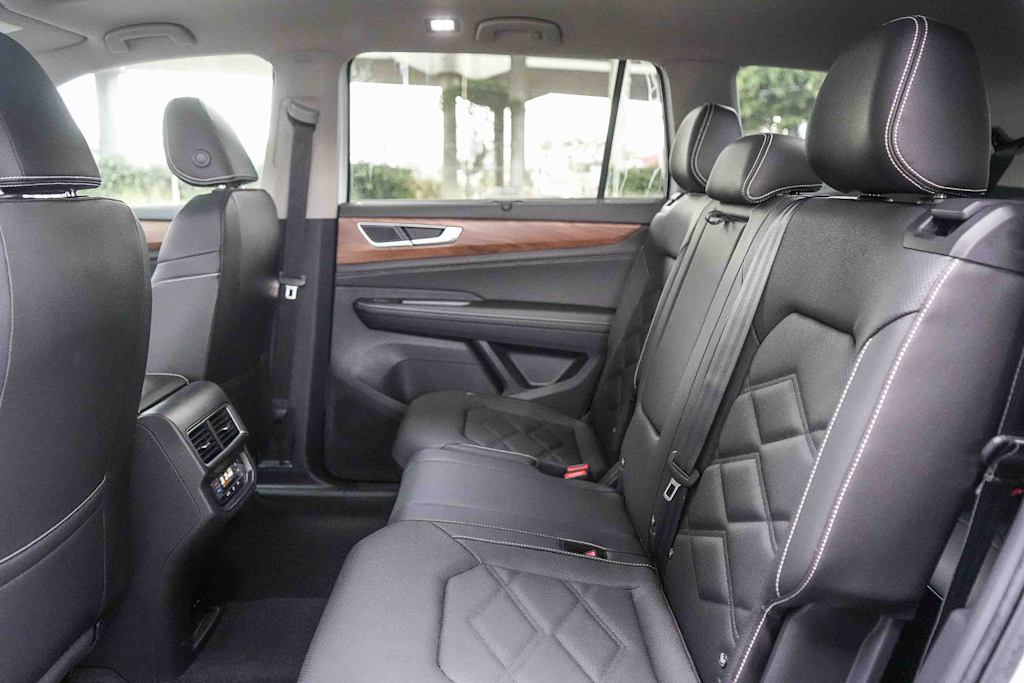 Thumbnail: 2026 Volkswagen Atlas - 11