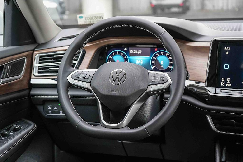 Thumbnail: 2026 Volkswagen Atlas - 12