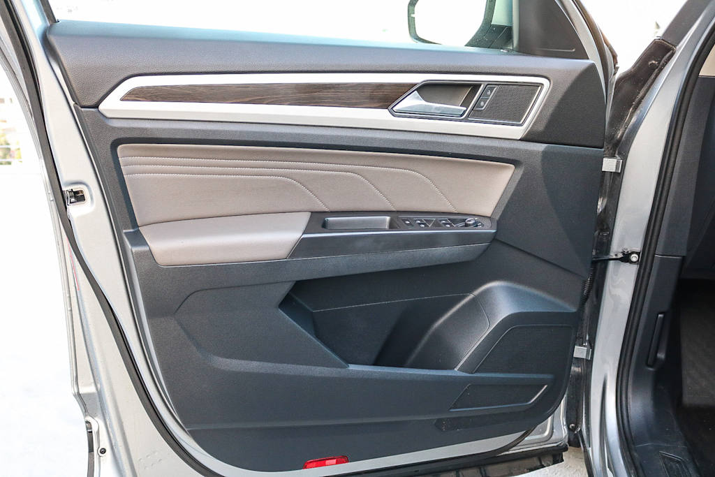 Thumbnail: 2022 Volkswagen Atlas - 27