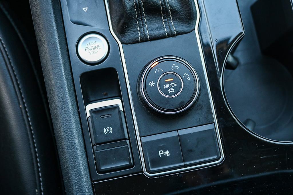 Thumbnail: 2022 Volkswagen Atlas - 25