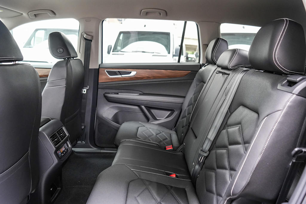 Thumbnail: 2026 Volkswagen Atlas - 11