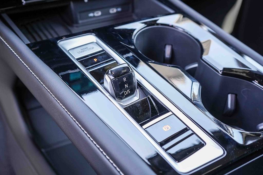 Thumbnail: 2026 Volkswagen Atlas - 14